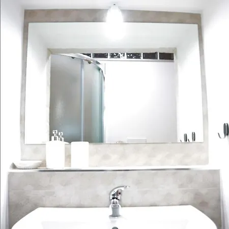 Nocleg ze śniadaniem Nova Domus 3*